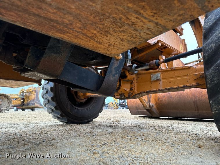 image for item EG7012 2001 Case 580 Super M backhoe