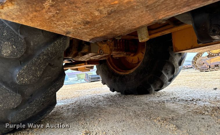 image for item EG7012 2001 Case 580 Super M backhoe