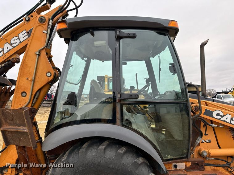 image for item EG7012 2001 Case 580 Super M backhoe