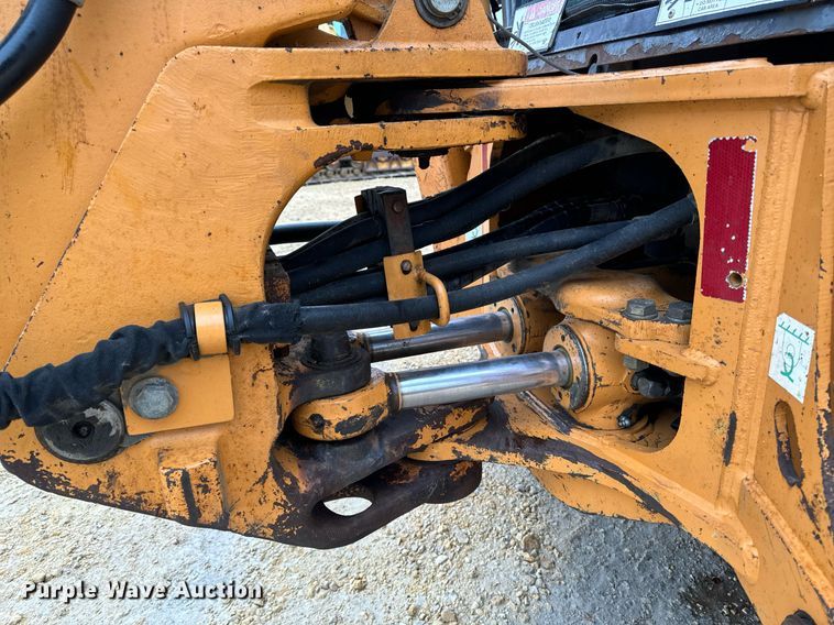 image for item EG7012 2001 Case 580 Super M backhoe