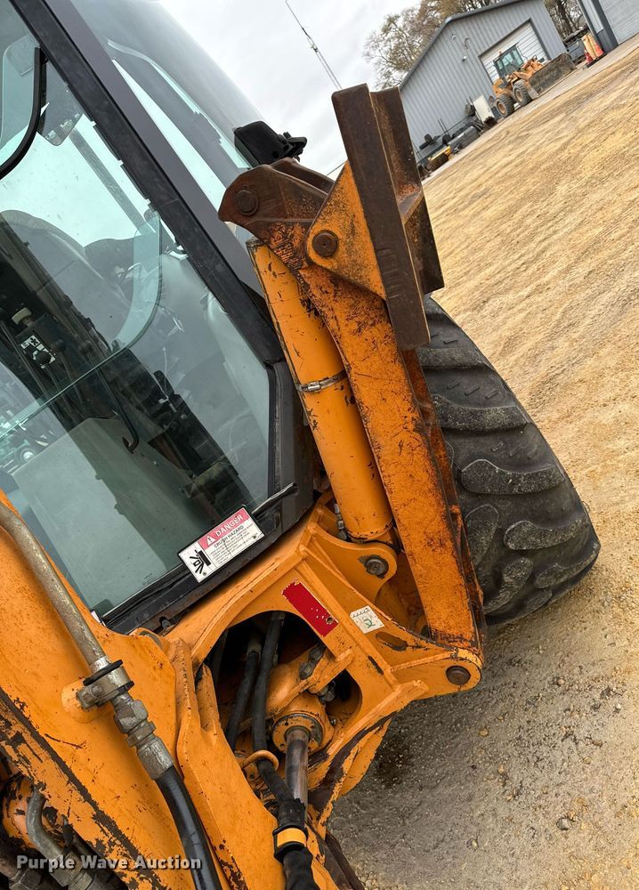 image for item EG7012 2001 Case 580 Super M backhoe