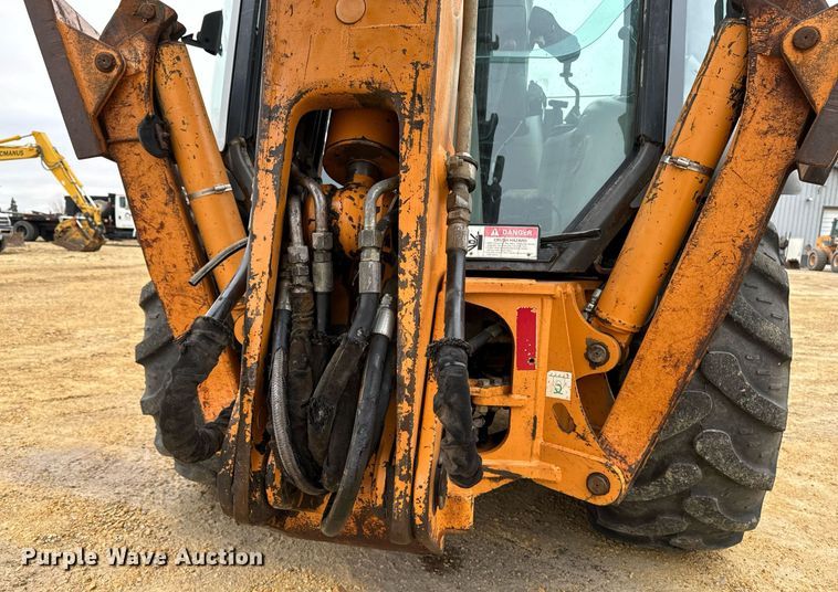 image for item EG7012 2001 Case 580 Super M backhoe
