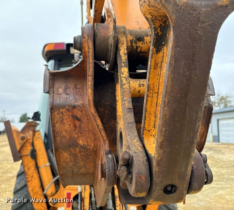 image for item EG7012 2001 Case 580 Super M backhoe