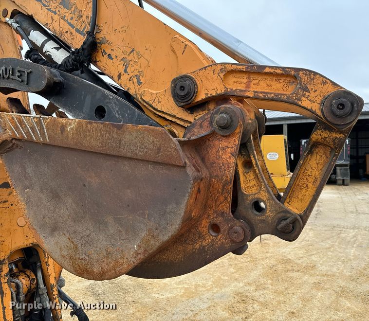 image for item EG7012 2001 Case 580 Super M backhoe
