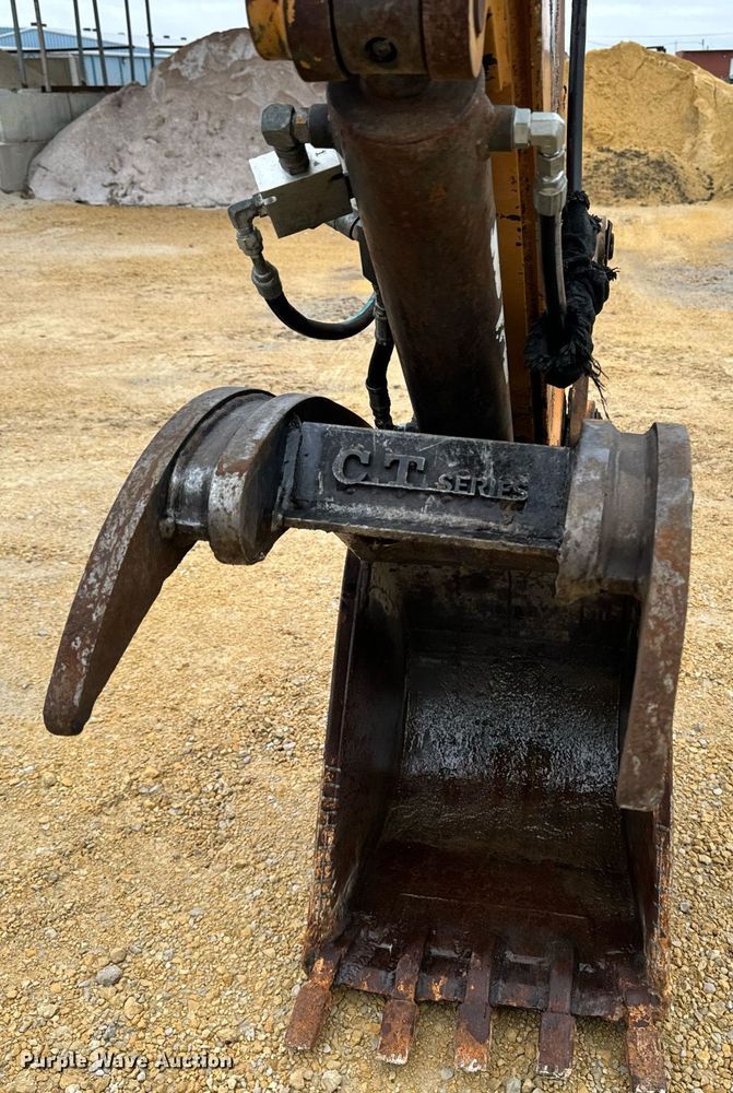 image for item EG7012 2001 Case 580 Super M backhoe