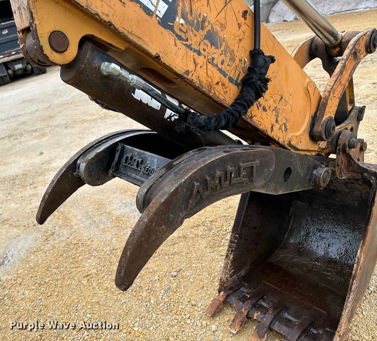 image for item EG7012 2001 Case 580 Super M backhoe