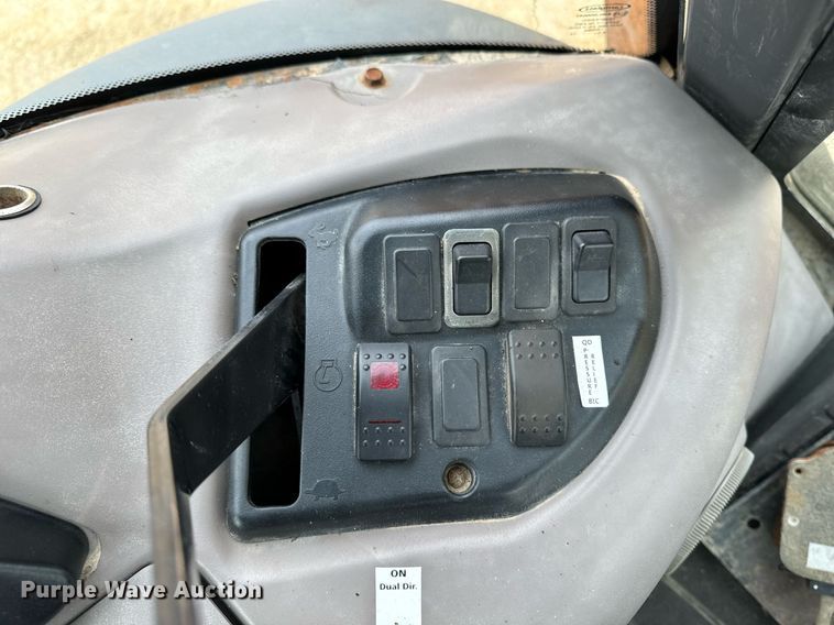 image for item EG7012 2001 Case 580 Super M backhoe