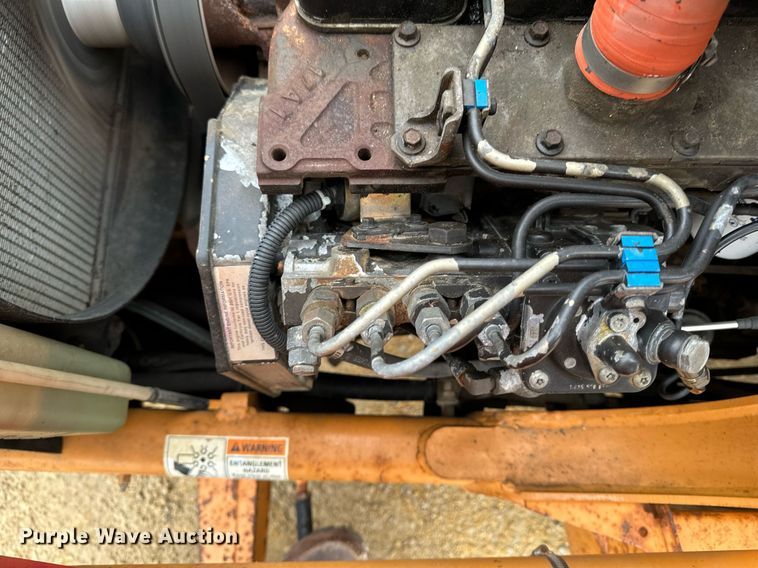 image for item EG7012 2001 Case 580 Super M backhoe