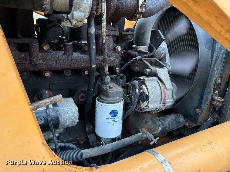 image for item EG7012 2001 Case 580 Super M backhoe