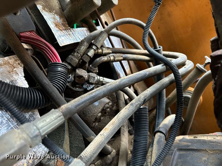 image for item EG7012 2001 Case 580 Super M backhoe