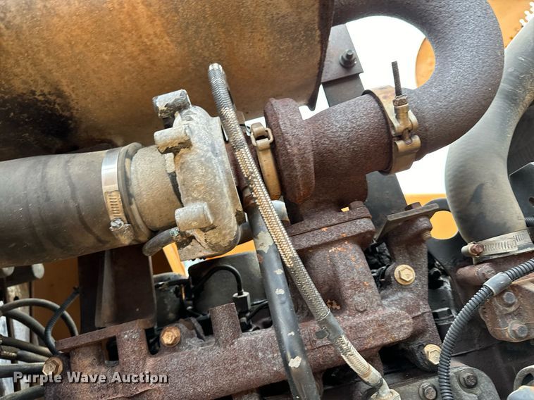 image for item EG7012 2001 Case 580 Super M backhoe