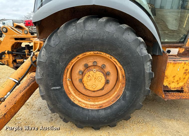 image for item EG7012 2001 Case 580 Super M backhoe