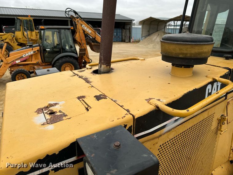 image for item EG7013 1997 Caterpillar D6M LGP dozer