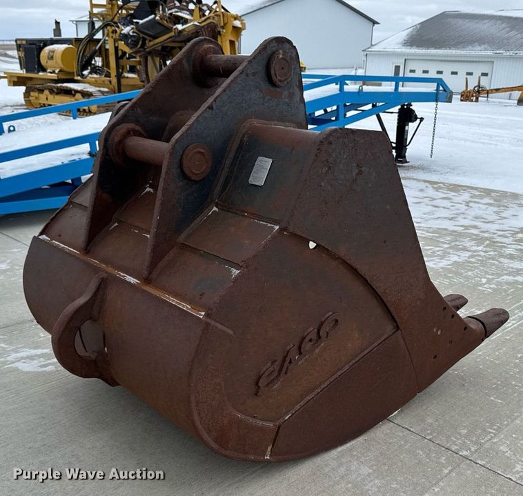 image for item EG7020 Esco excavator bucket