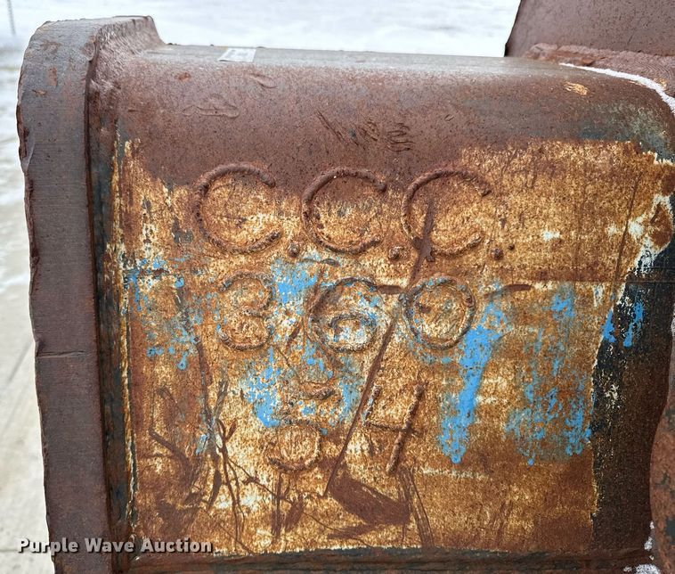 image for item EG7020 Esco excavator bucket