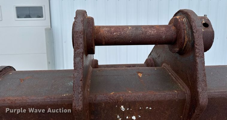 image for item EG7020 Esco excavator bucket