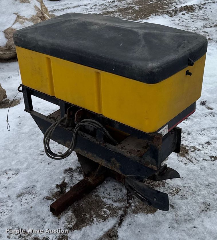 image for item EG7024 SnowEx Bulk Pro 1575 spreader