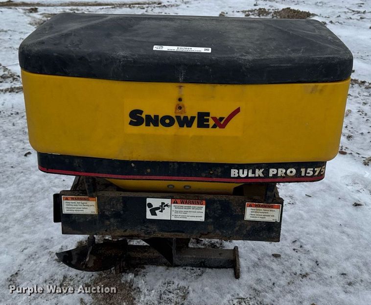 image for item EG7024 SnowEx Bulk Pro 1575 spreader