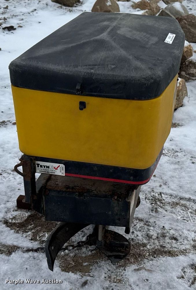 image for item EG7024 SnowEx Bulk Pro 1575 spreader