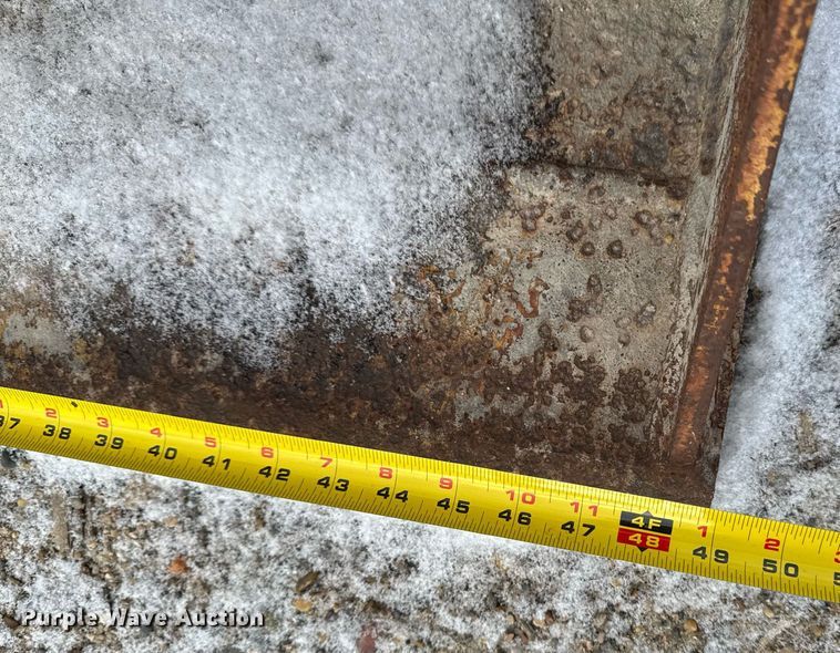 image for item EG7034 Excavator attachments