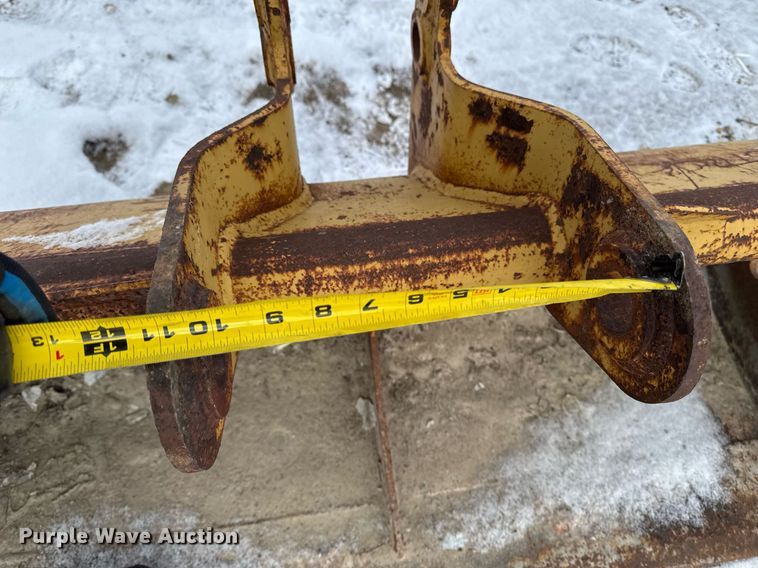 image for item EG7034 Excavator attachments