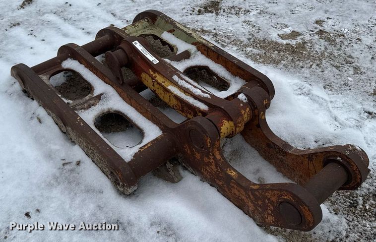 image for item EG7034 Excavator attachments