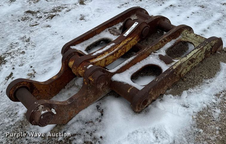 image for item EG7034 Excavator attachments