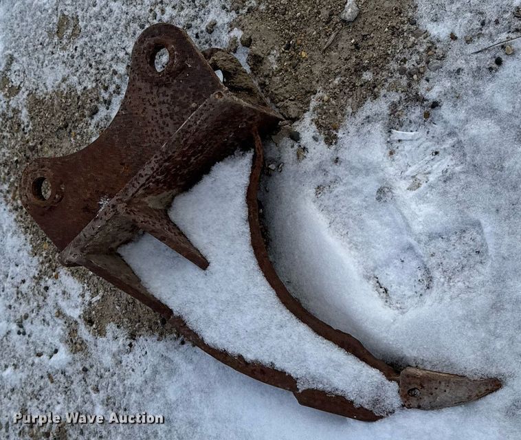 image for item EG7034 Excavator attachments