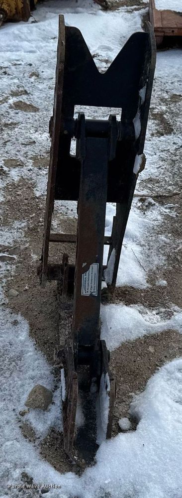 image for item EG7034 Excavator attachments