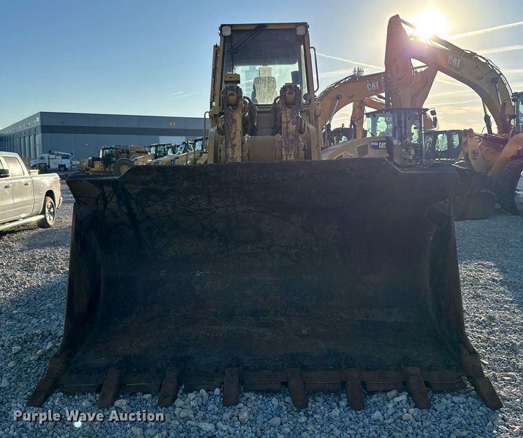 image for item EG7051 2000 Caterpillar 973 track loader