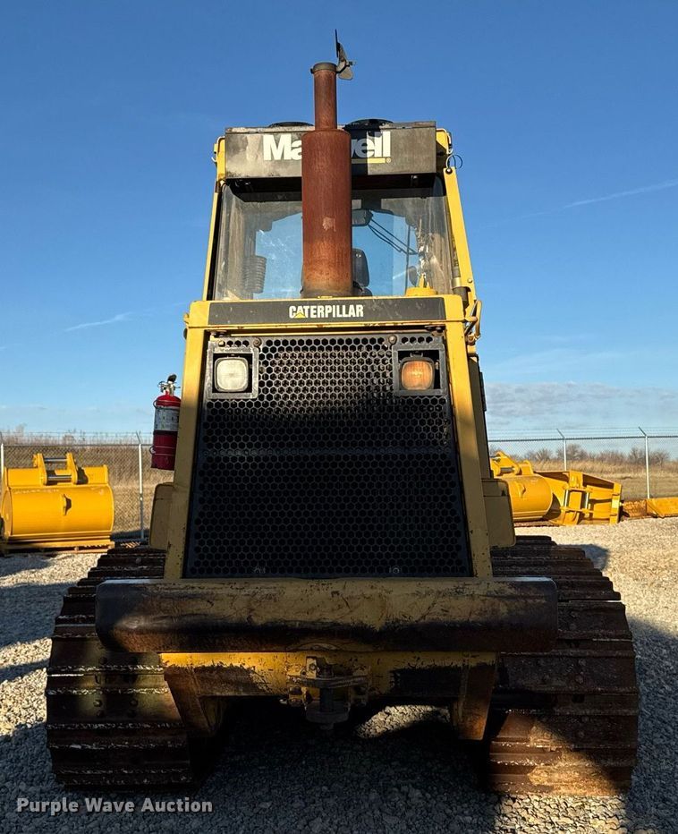image for item EG7051 2000 Caterpillar 973 track loader