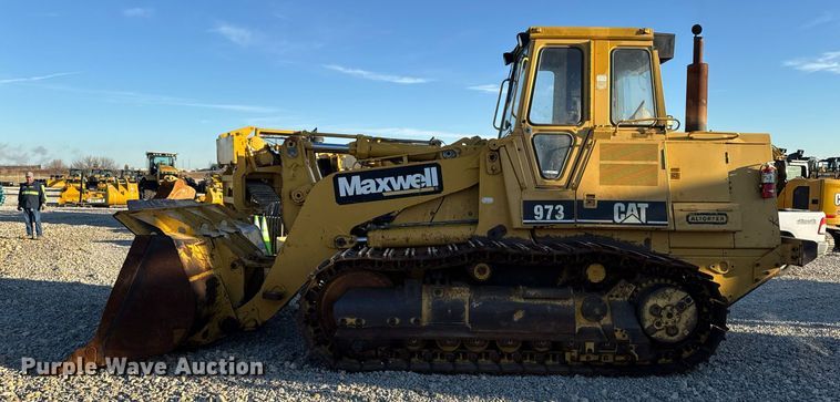 image for item EG7051 2000 Caterpillar 973 track loader