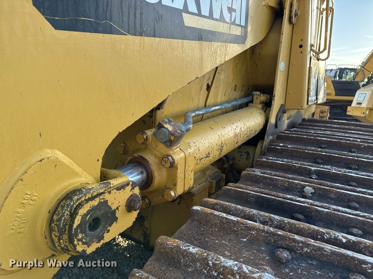 image for item EG7051 2000 Caterpillar 973 track loader