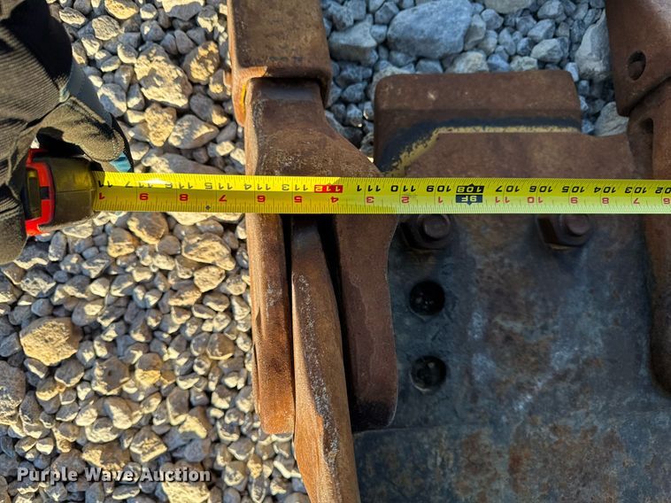 image for item EG7051 2000 Caterpillar 973 track loader