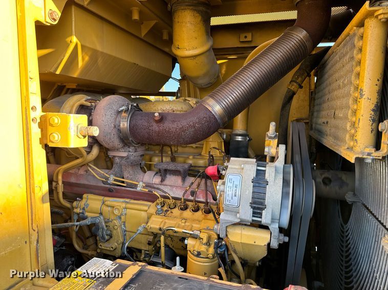 image for item EG7051 2000 Caterpillar 973 track loader