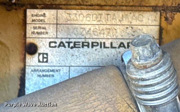 image for item EG7051 2000 Caterpillar 973 track loader