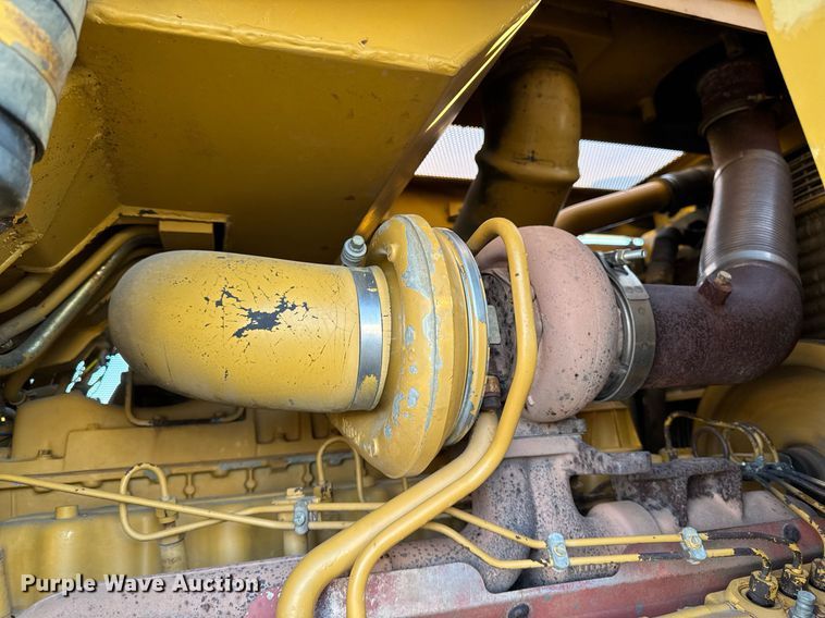 image for item EG7051 2000 Caterpillar 973 track loader