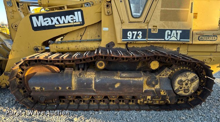 image for item EG7051 2000 Caterpillar 973 track loader