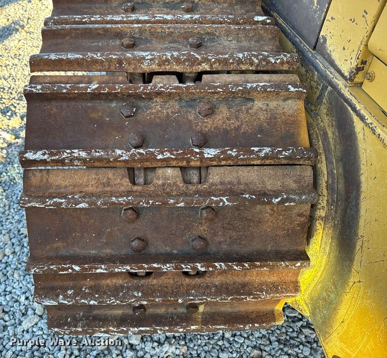 image for item EG7051 2000 Caterpillar 973 track loader