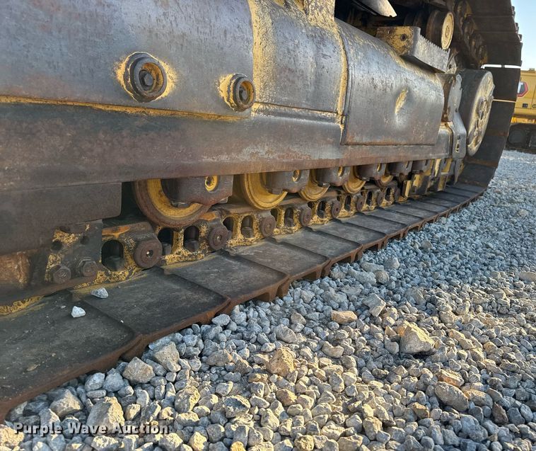 image for item EG7051 2000 Caterpillar 973 track loader