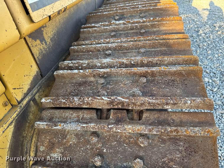 image for item EG7051 2000 Caterpillar 973 track loader