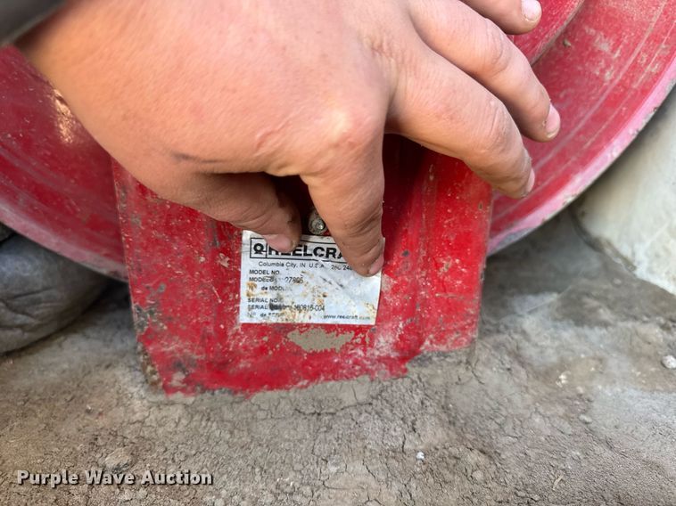 image for item EG7053 1998 International 4700 utility / service truck