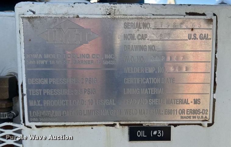 image for item EG7053 1998 International 4700 utility / service truck