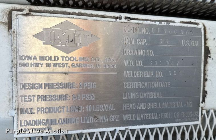 image for item EG7053 1998 International 4700 utility / service truck