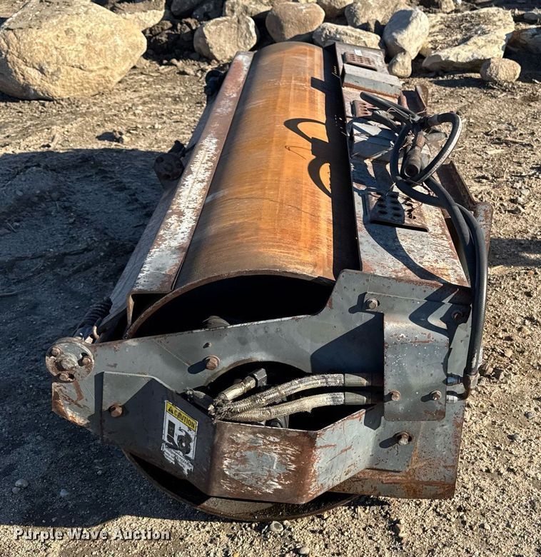 image for item EG7055 Case CR84AS skid steer vibratory roller