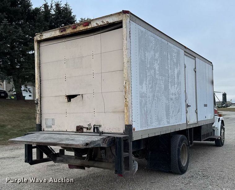 image for item EG7059 1995 Freightliner FL70 box truck