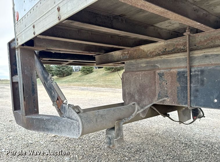 image for item EG7059 1995 Freightliner FL70 box truck