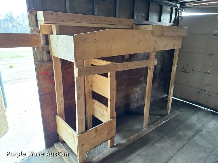 image for item EG7059 1995 Freightliner FL70 box truck