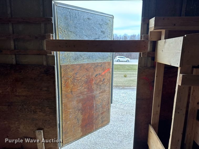 image for item EG7059 1995 Freightliner FL70 box truck