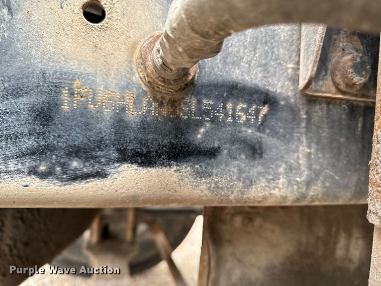 image for item EG7059 1995 Freightliner FL70 box truck